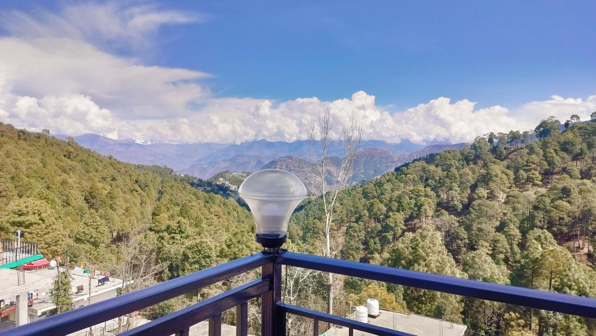 Baikunth Homes ダルハウジ エクステリア 写真