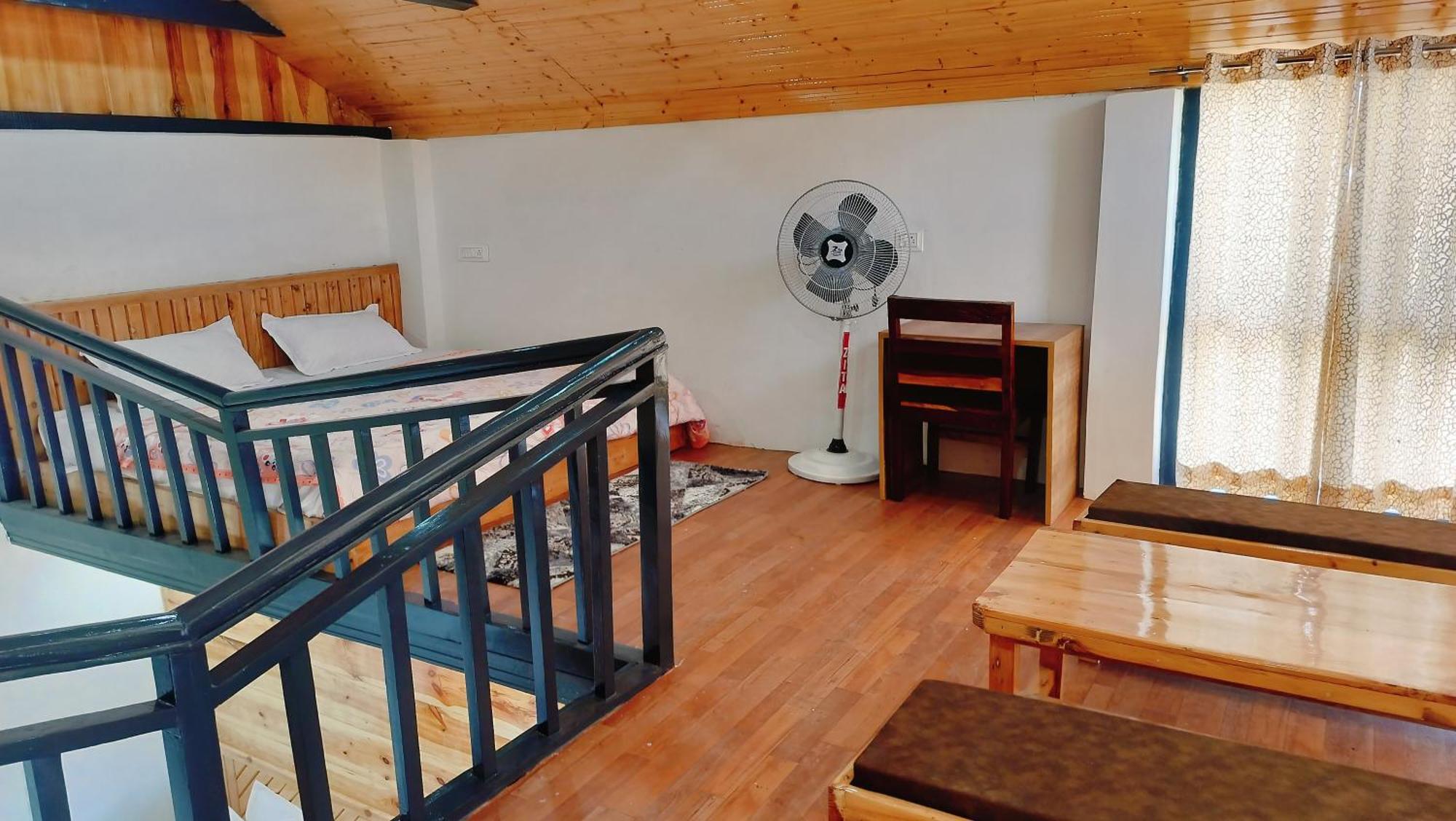 Baikunth Homes ダルハウジ エクステリア 写真