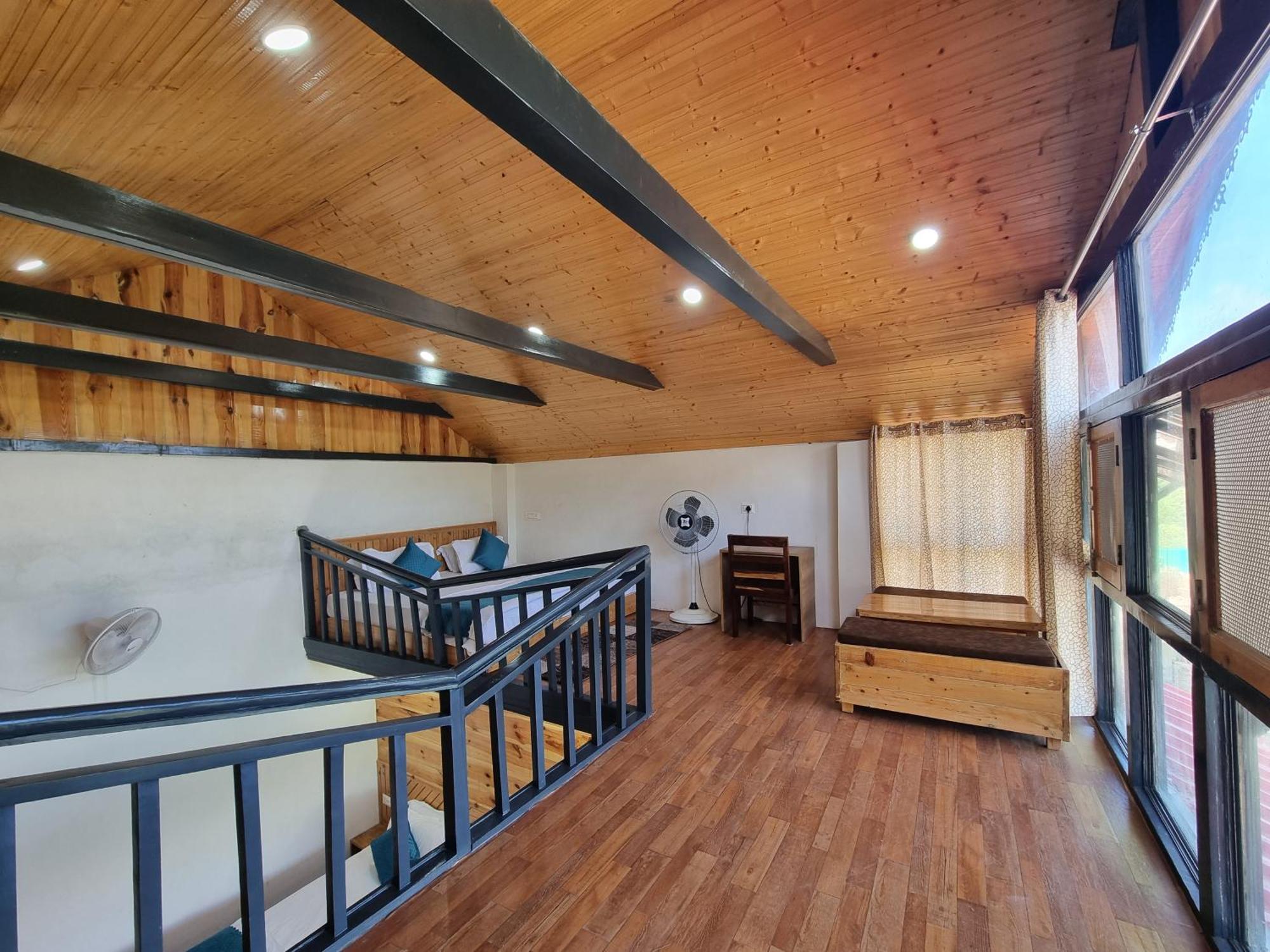 Baikunth Homes ダルハウジ エクステリア 写真