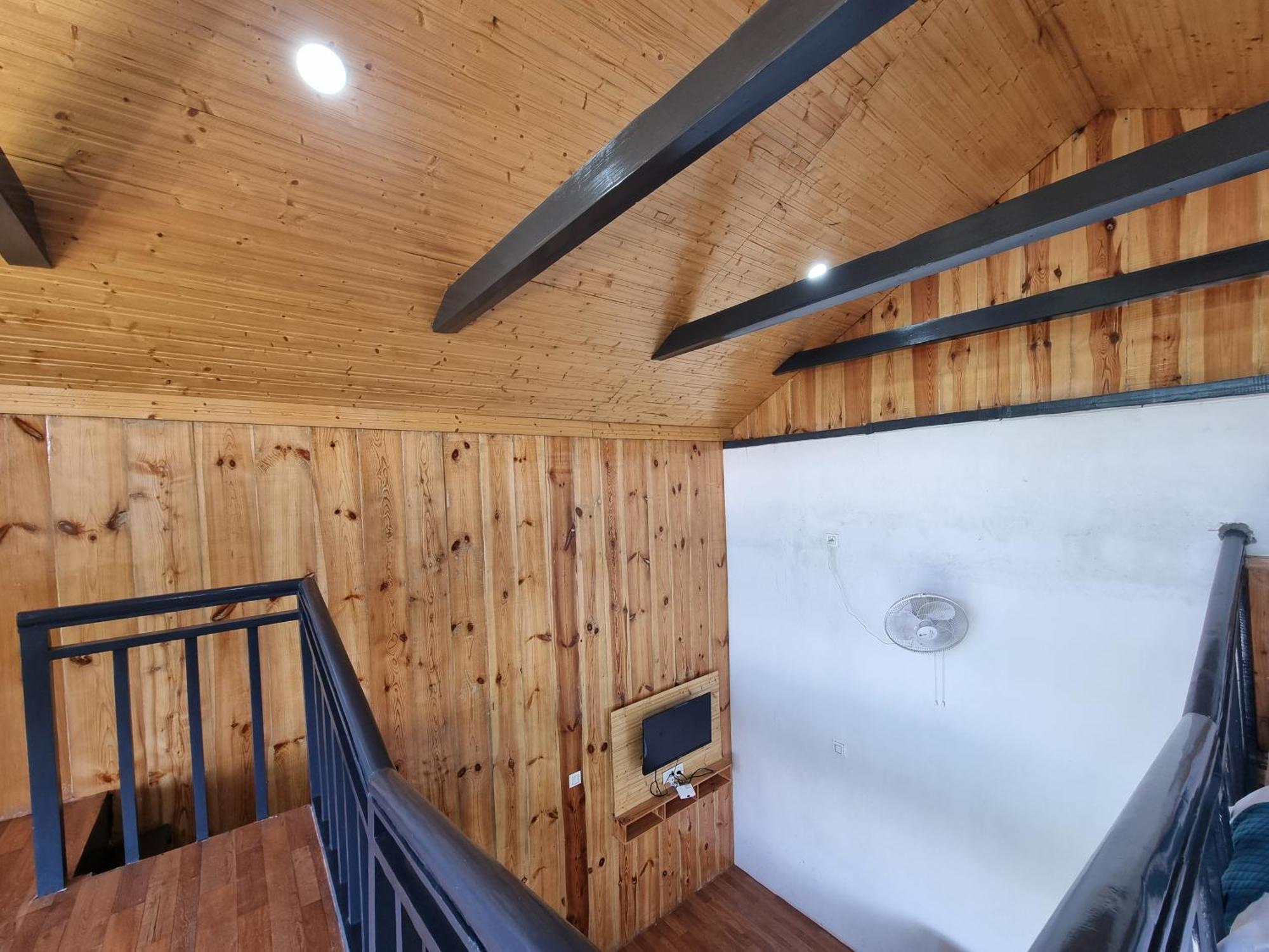 Baikunth Homes ダルハウジ エクステリア 写真