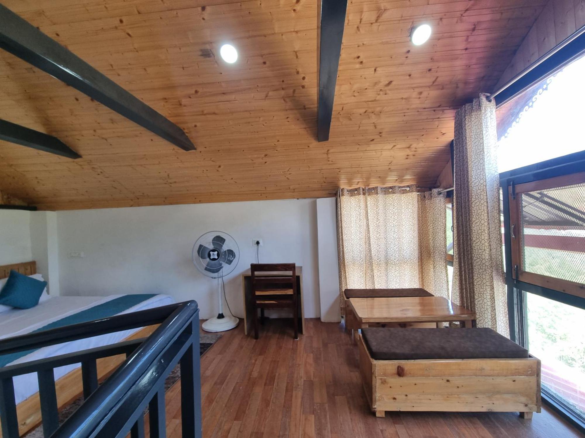 Baikunth Homes ダルハウジ エクステリア 写真