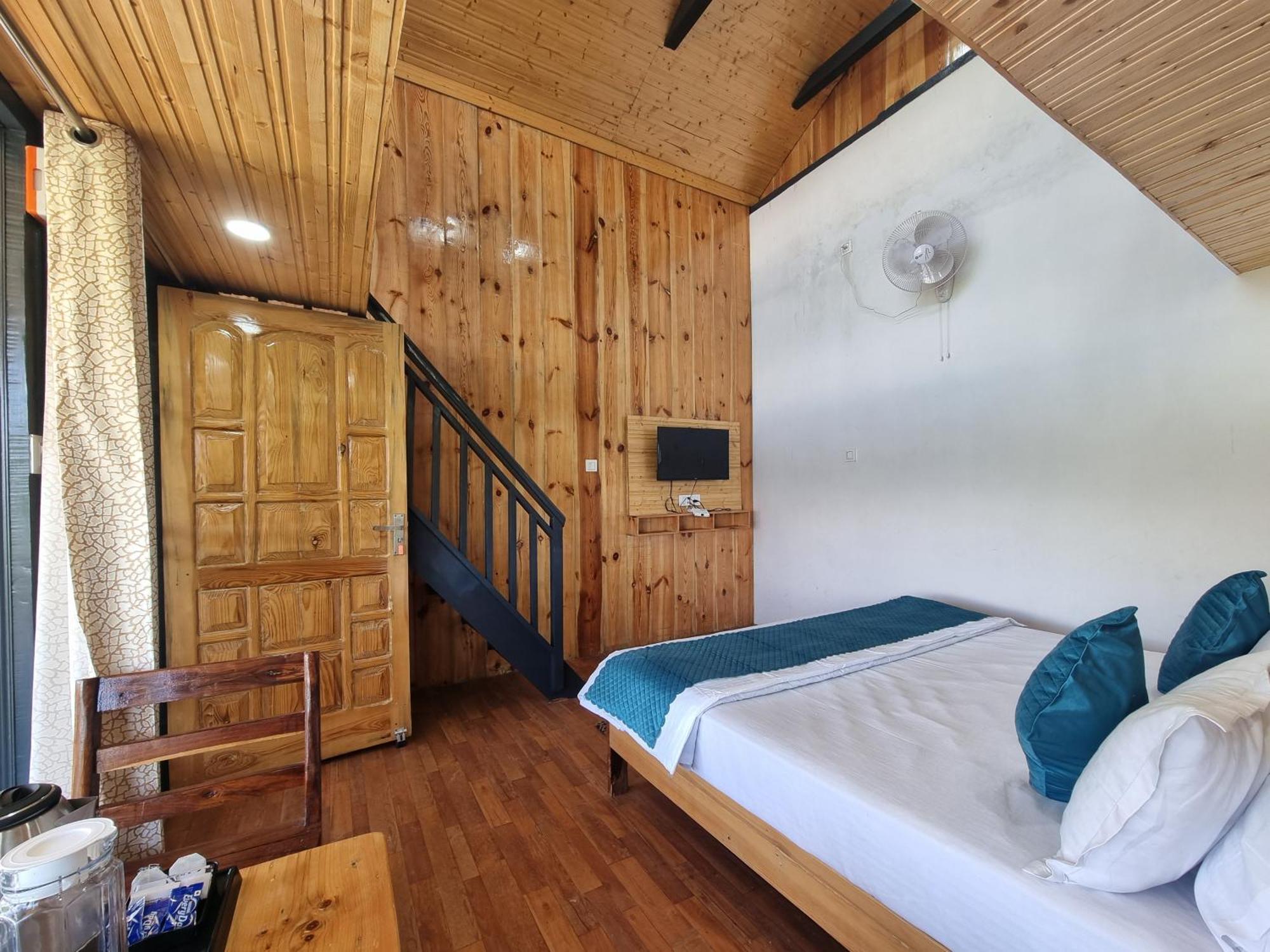 Baikunth Homes ダルハウジ エクステリア 写真