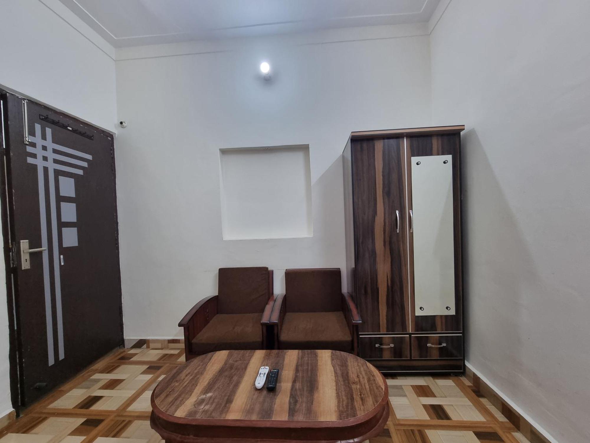 Baikunth Homes ダルハウジ エクステリア 写真