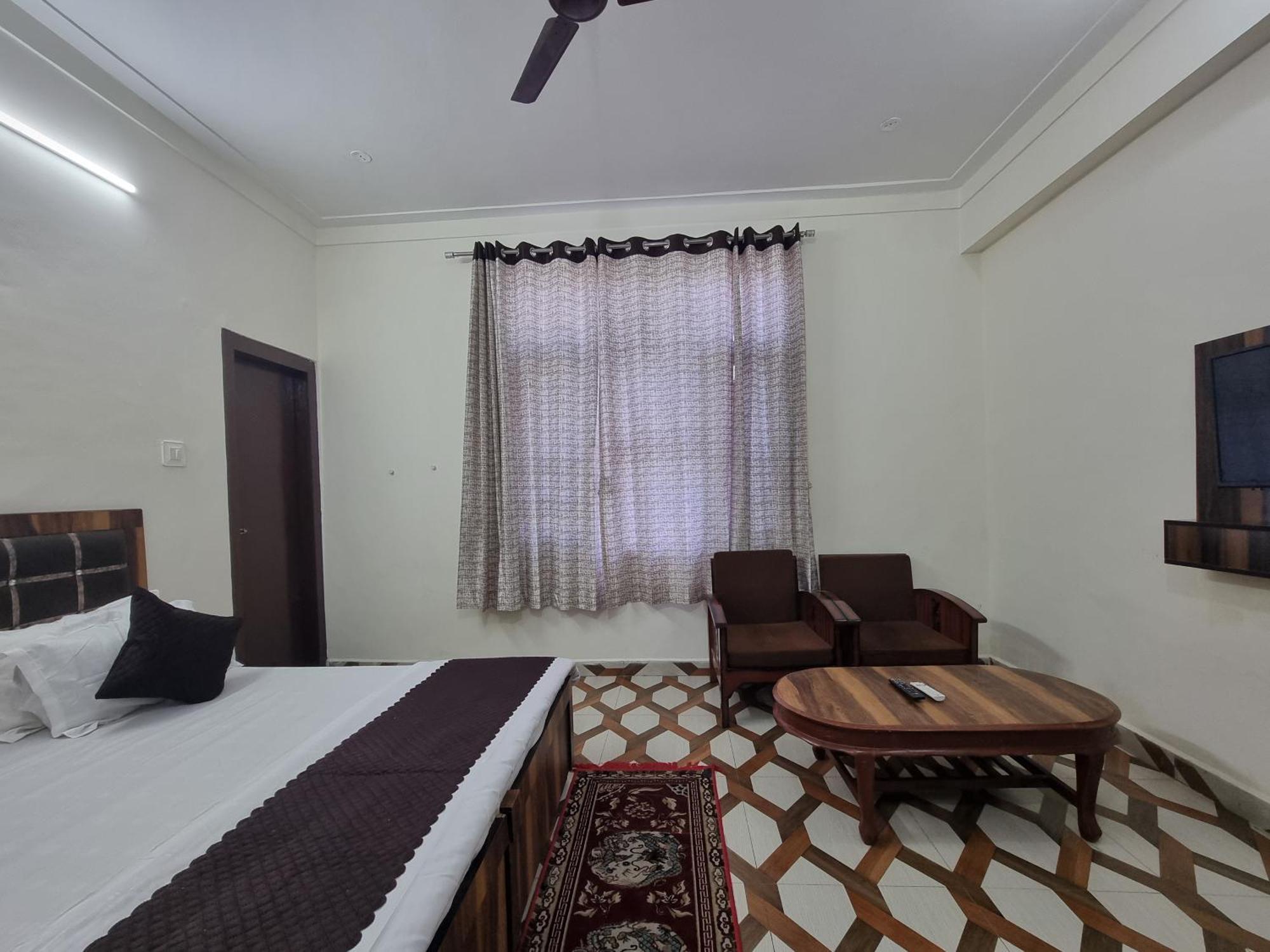 Baikunth Homes ダルハウジ エクステリア 写真