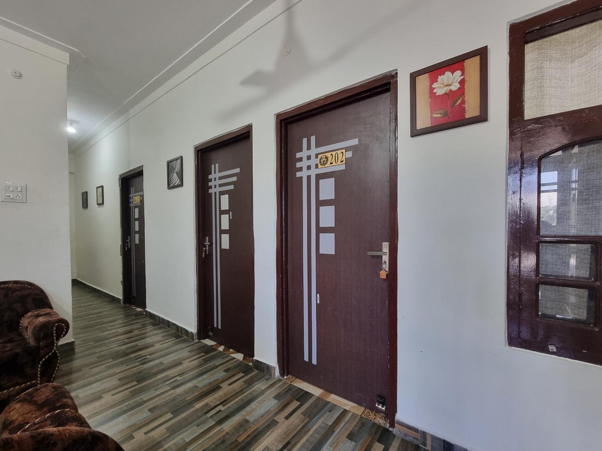 Baikunth Homes ダルハウジ エクステリア 写真