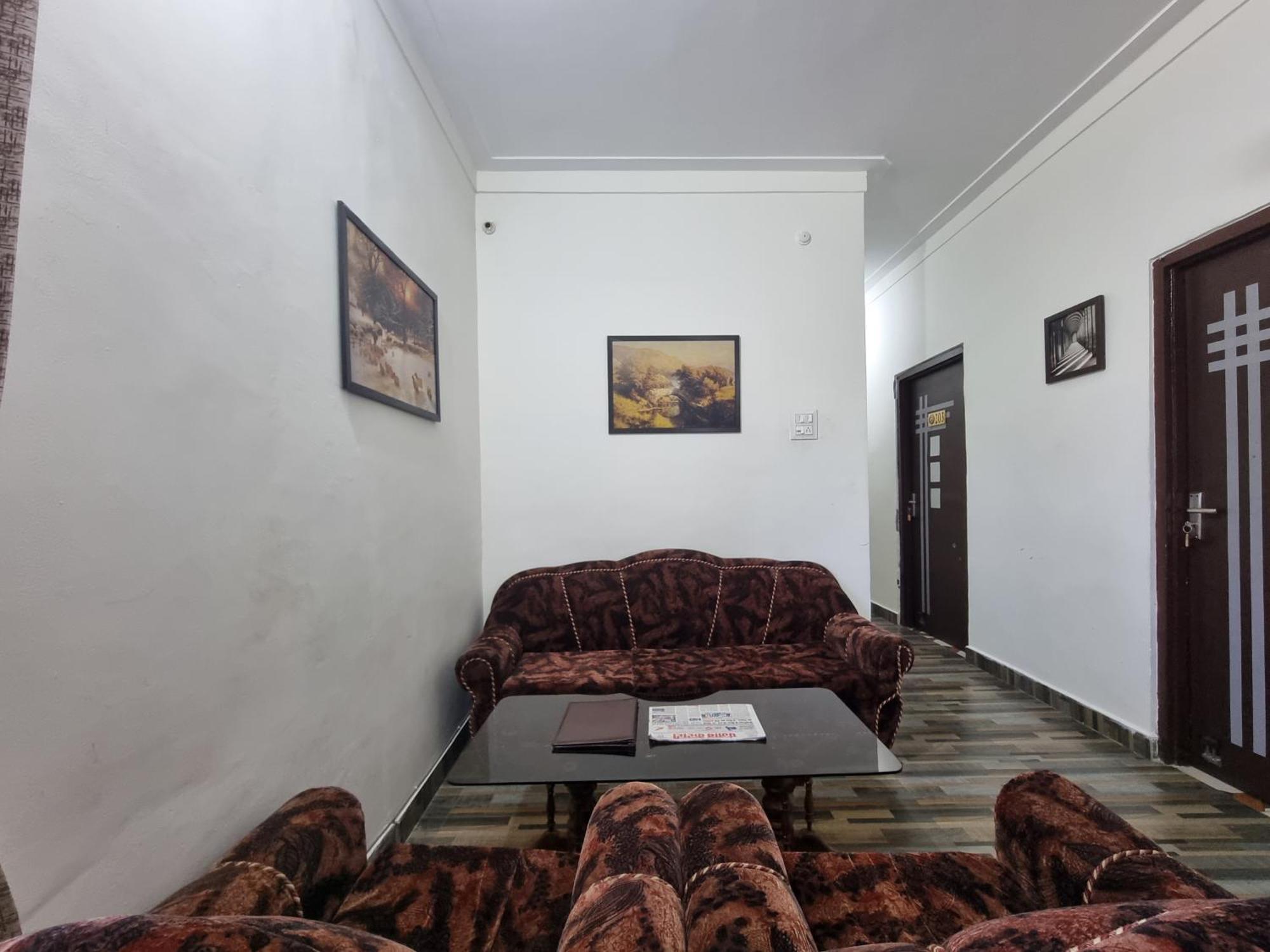 Baikunth Homes ダルハウジ エクステリア 写真