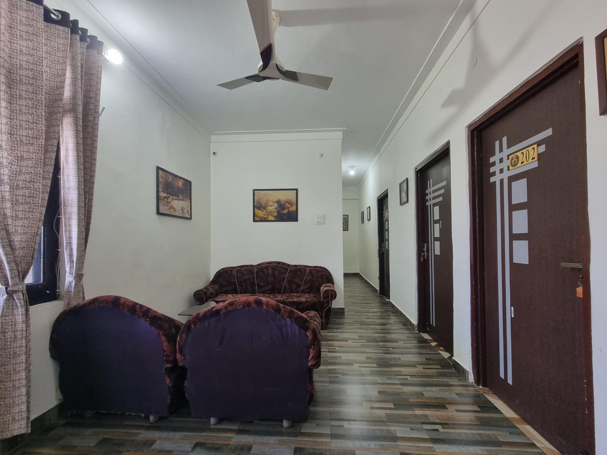 Baikunth Homes ダルハウジ エクステリア 写真