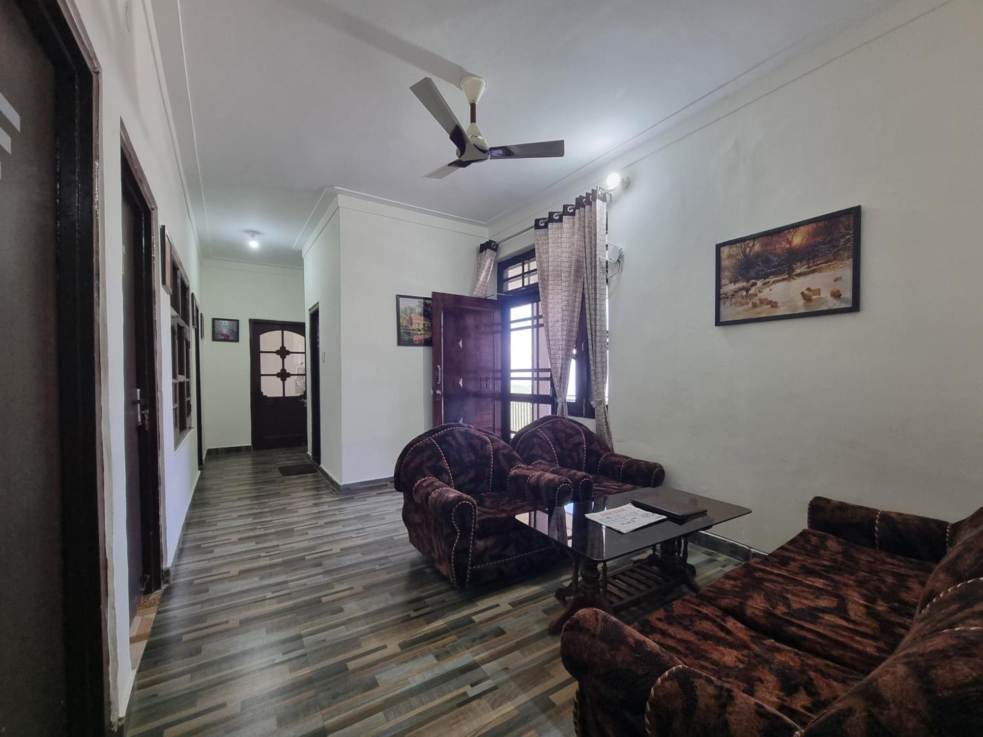 Baikunth Homes ダルハウジ エクステリア 写真