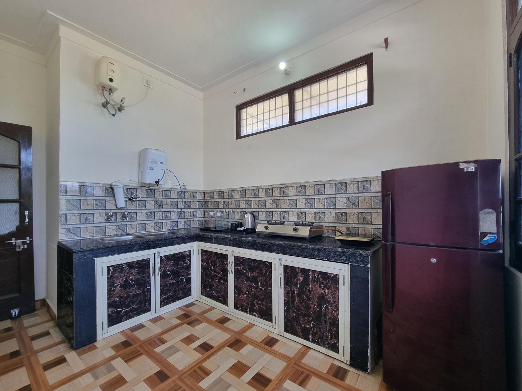 Baikunth Homes ダルハウジ エクステリア 写真